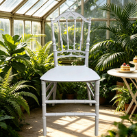 Chaise de salle à manger Charivari de mariage à prix le plus compétitif Chaise Napoléon en polypropylène blanc pour restaurant et café