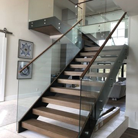 Kit d'escalier contemporain en acier et bois à double poutre, écologique, durable et sûr, avec construction personnalisée pour usage intérieur