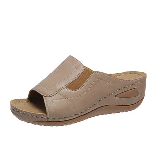Sandalias de cuña retro de talla grande para mujer y hombre, ligeras, de suela gruesa y suave, de punta abierta, ideales para verano y playa. - Product Image 4