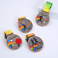 Médailles personnalisées avec logo, sports, football, taekwondo, course à pied, volley-ball, karaté, natation, médailles de récompense en métal or, argent, cuivre avec ruban