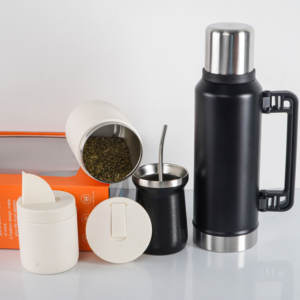 Kit Completo de <span class=keywords><strong>Yerba</strong></span> <span class=keywords><strong>Mate</strong></span> <span class=keywords><strong>Premium</strong></span> Termo de Acero Inoxidable de 1.2 L con Contenedor para <span class=keywords><strong>Yerba</strong></span> Sistema de Bombilla y Asa Botella Térmica al Vacío - Product Image 2