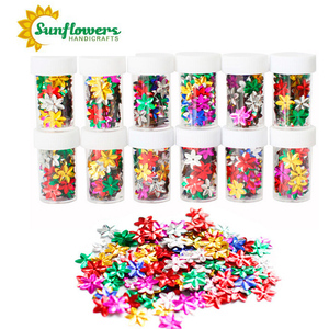 Lote de 12 Botellas de Lentejuelas Multicolores de Diferentes Tamaños, Brillantes y Seguras, para Manualidades Infantiles, Material PET/PVC, Edad <span class=keywords><strong>4</strong></span>+ - Product Image 2