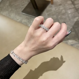 Anillo de Diamante Moissanite con Corte Marquesa Personalizado de Huazhong Gem, Anillo de Boda de Eternidad de Oro Sólido de 10k, 14k, 18k, Joyería para Mujer - Product Image 2