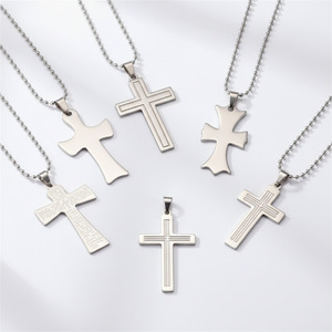 Collier croix en acier inoxydable unisexe, bijou de mode pour usage quotidien, cadeau au design simple et élégant - Product Image 1