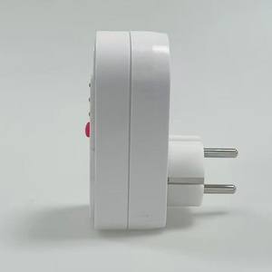 Dispositifs de protection contre les surtensions de haute qualité de style français 2188, 220V 16A, protection contre les surtensions et protection pour réfrigérateur/téléviseur - Product Image 1