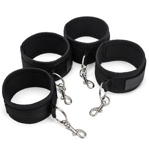 Erotico <span class=keywords><strong>Bondage</strong></span> BDSM Set giocattolo del sesso per adulti <span class=keywords><strong>Bondage</strong></span> Kit maschera per gli occhi SM manette bendfold Set di contenimento del letto <span class=keywords><strong>Bondage</strong></span> per la coppia - Product Image 4