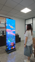 Écran LED intelligent AI portable P2.5, panneau interactif pliable pour intérieur, support mobile pour publicité animée