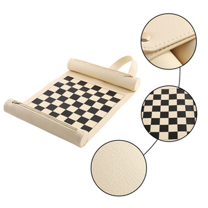 Jeu d'échecs double-axe enroulable 2026 avec échiquier portable <span class=keywords><strong>en</strong></span> cuir et pièces <span class=keywords><strong>en</strong></span> <span class=keywords><strong>bois</strong></span>. Cadeau idéal pour les voyages et les affaires - Product Image 4