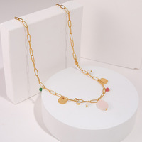 Collier personnalisé populaire en acier inoxydable plaqué or 18 carats avec chaîne trombone et breloque perle en pierre naturelle