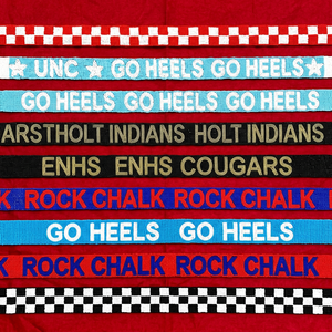Correa de bolso con cuentas y asa de bolso de cuentas de semillas, con patrón a cuadros, personalizada, para el espíritu de equipo universitario, con diseños Rock Chalk, Hotty Toddy, Go Heels, Hawkeyes, para venta al por mayor - Product Image 2