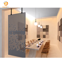 Panneau acoustique PET imperméable pour bureau école diviseur mural suspendu personnalisé découpé au laser avec design incurvé pour les occasions d'anniversaire