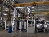 Grande machine de récupération d'huiles usagées par distillation sous vide et machine de purification d'huiles de base