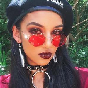 Lunettes de soleil tendance 2021 pour femmes, monture en métal classique, verres PC, protection UV400, petite monture, pour hommes et femmes - Product Image 2