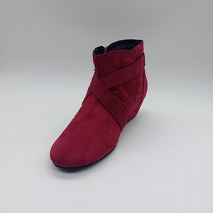 SW00901 chaussures <span class=keywords><strong>de</strong></span> <span class=keywords><strong>danse</strong></span> <span class=keywords><strong>latine</strong></span> en daim pour femmes confortables talon bas bout fermé à la mode conception d'été douce pour la salle <span class=keywords><strong>de</strong></span> bal Salsa - Product Image 3