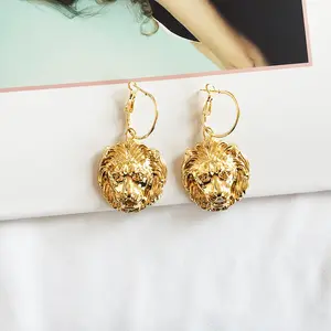 European 18k Gold Plating Gothic Lion Head Clip On Earrings Creative Punk Gold Tone Lion Head Stud Earrings for Women