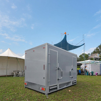 Remolque de Baño Portátil de Lujo con 2 Puertas y 2 Cabinas, Estándar Estadounidense Moderno, para Eventos al Aire Libre y Construcción