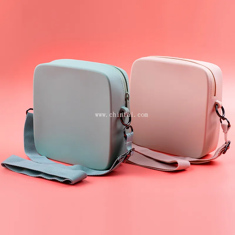 Chinfai nueva venta caliente moda mujer alta calidad monederos y bolsos Casual silicona Jelly Bag fábrica