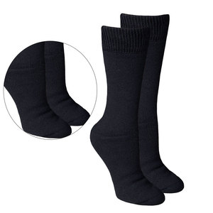 Calcetines Deportivos Transpirables de Algodón para Hombre, Color Negro, Blanco y Gris, con Logotipo, para Uso Diario Informal - Product Image 3