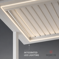 Pergola bioclimatique motorisée en aluminium et verre trempé MEIXIN ORLANDO, pour jardin d'hôtel de luxe moderne, terrasse extérieure.