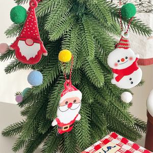 Llavero de Navidad con diseño de dibujos animados, colgante de Papá Noel para mochila escolar, adorno navideño, regalo de Navidad - Product Image 5