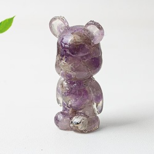 Statuette d'ours en résine époxy avec gravier de cristal d'améthyste naturelle, pour la guérison spirituelle - Product Image 1
