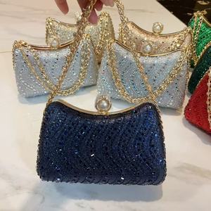 Wholesale Polyester Fashionable Rhinestone-encrusted Evening Clutch <strong>Bags</strong> Luxury Women's <strong>Sparkling</strong> Party Chain Shoulder <strong>Bag</strong> - Product Image 6