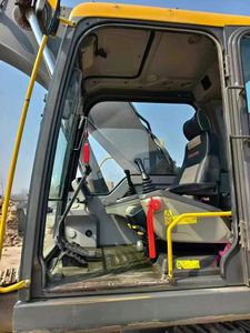 Excavatrice Volvo EC250D d'occasion à vendre, moteur puissant. Spécifications et prix disponibles - Product Image 6