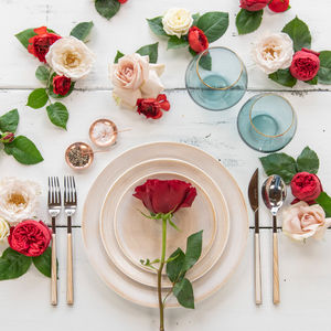 Ensemble de couverts de luxe en acier inoxydable quatre pièces avec manches en os pour une restauration hôtelière de haute qualité, comprenant cuillère, fourchette et couteau - Product Image 2