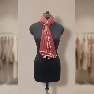 Bufanda de Chifón Rosa con Adorno de Pompones, Color Sólido, Larga, Accesorio de Moda para Mujer, para Usar en Todas las Estaciones - Product Image 3