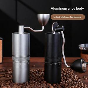 Moulin à café manuel personnalisé avec logo, en acier inoxydable, à meules coniques, réglage externe numérique, avec réceptacle magnétique, portable, haute efficacité de mouture - Product Image 5