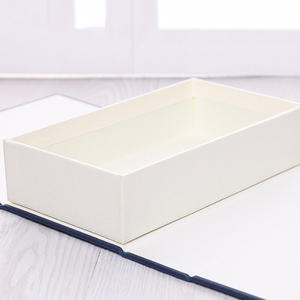 Caja de Regalo Personalizable en Forma de Libro, Color Azul Celeste, Impresión Offset de 157 g/m², Impresión de Logotipo, Caja de Cartón con Empaque Fijo - Product Image 3