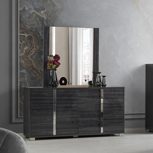 Black Gloss Dressing Table - Modern LED Mirror Design