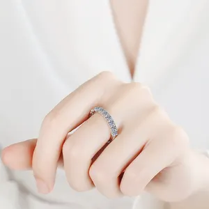 2023 perhiasan halus 1 karat cincin Moissanite pabrik grosir perak murni S925 cincin wanita dengan sertifikat gra