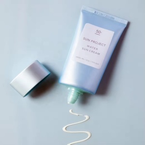 Crema hidratante orgánica de marca privada, loción de crema blanqueadora a prueba de agua SPF50 + bloqueador solar - Product Image 1