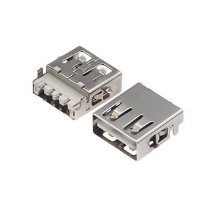 Connecteur USB 2.0 Type-A Femelle à Angle Droit, Montage SMT Encastré à Profil Bas Sans Bride, 4 Broches avec Ailettes de Fixation - Product Image 1