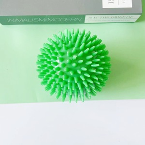ของเล่นสุนัขแบบมีเสียงร้อง Tpr Spike Ball ขนาดใหญ่ กลาง เล็ก สำหรับสัตว์เลี้ยง เล่นกัด เล่นสนุก สำหรับสุนัข - Product Image 2