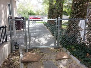 <span class=keywords><strong>Kit</strong></span> de Puerta de Entrada de Cadena Metálica Recubierta de Vinilo Negro, Lista para Instalar, Puerta de Entrada Simple Abatible para Seguridad del Hogar - Product Image 1