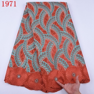 Pizzo di Cotone Giallo <span class=keywords><strong>con</strong></span> Pietre, Pizzo Voile Svizzero di Alta Qualità, Tessuto Africano per Abiti da Donna 1971 - Product Image 2