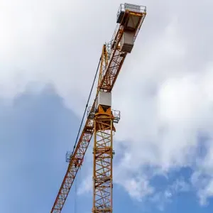 Grúa de construcción 5610 6 ton56jib grúa torre plana usada a la venta