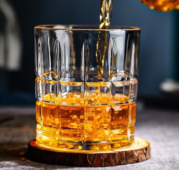 Old Fashioned Whiskey Glasses with Custom Box  10 Oz Rocks Barware For  Bourbon  Liquor and Cocktail Drinks - Set of 4
