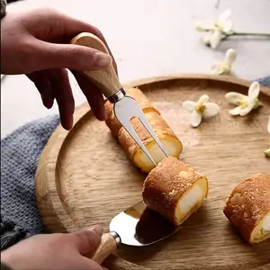 Set di forchette per spandiconcime per salumi Set di strumenti per utensili da formaggio Set di 4 pezzi in acciaio inossidabile coltelli da formaggio con manico in legno