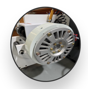Machine à découper en rouleaux non-stop à 8 têtes de blocage avec fonction d'étiquetage automatique et rembobinage pneumatique pour ruban super transparent - Product Image 6