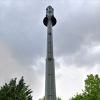 Mât d'antenne tubulaire conique en acier galvanisé à chaud pour station de base 5G et réseau cellulaire