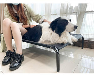 Cuna elevada portátil para mascotas, cama de refrigeración elevada para perros con marco de Metal, pies de goma antideslizantes de malla lavable y transpirable para interiores - Product Image 6