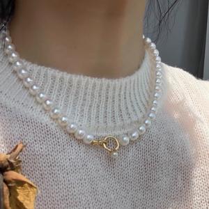 Collar de Perlas de Agua Dulce Naturales con Estilo Francés y Elegante, Cadena para Clavícula con Hebilla de Anillo Moderna - Product Image 4