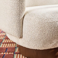 Modernes Bouclé-Stoff Gebogenes 2-Sitzer-Sofa Chaiselongue mit Holzgestell Zeitgenössisches Cremeweißes Loveseat für Wohnzimmer