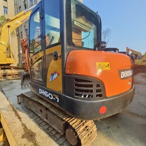 รถขุดมือสอง Doosan DH60-7 6 ตัน สภาพดี ขายดี พร้อมเครื่องยนต์ Yanmar แท้ รถขุดขนาดเล็กมือสองลดราคา - Product Image 1