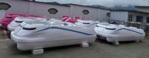Bateau Électrique en Promotion pour 6-8 Personnes, Équipement de Jeu Aquatique, Logo Personnalisé, OEM, Moulage Rotatif, Bateau de Jeu en Aluminium Moulé sous Pression pour Parc - Product Image 6