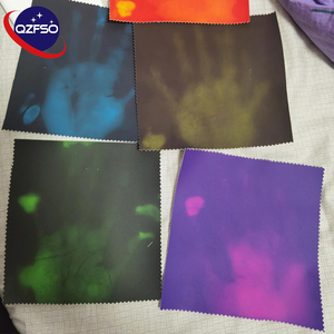 Giacca Piumino Personalizzata QZFSO con Logo Ricamato, Piumino Termoreattivo con Cerniera, Piumino d'Oca da Uomo con Zip - Product Image 4