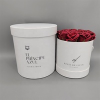 Boîtes cadeaux rondes en carton recyclé OEM avec finition en papier couché, design rose luxueux, emballage personnalisable